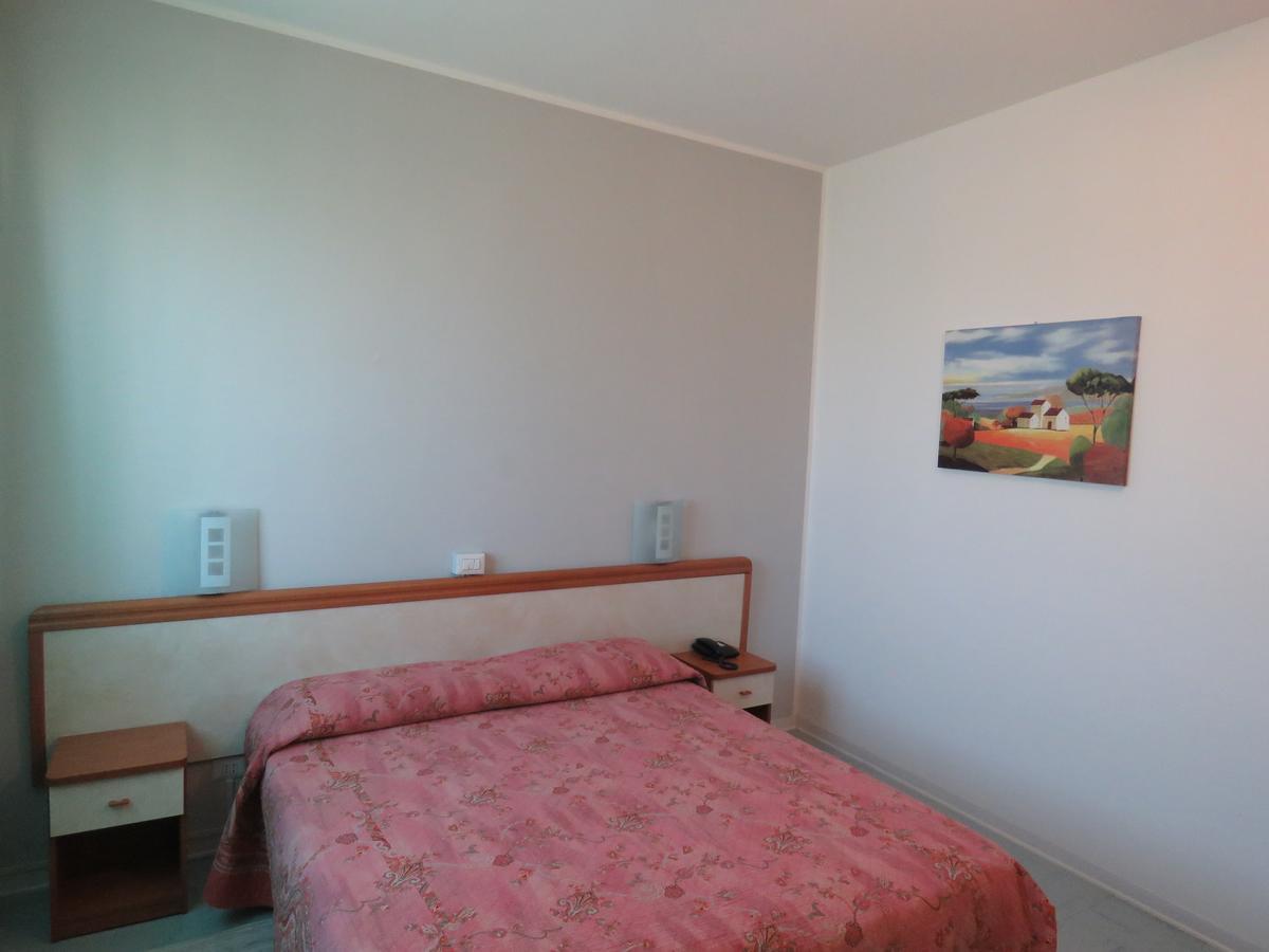 Hotel Marta Форли Экстерьер фото