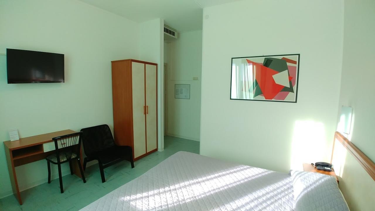 Hotel Marta Форли Экстерьер фото