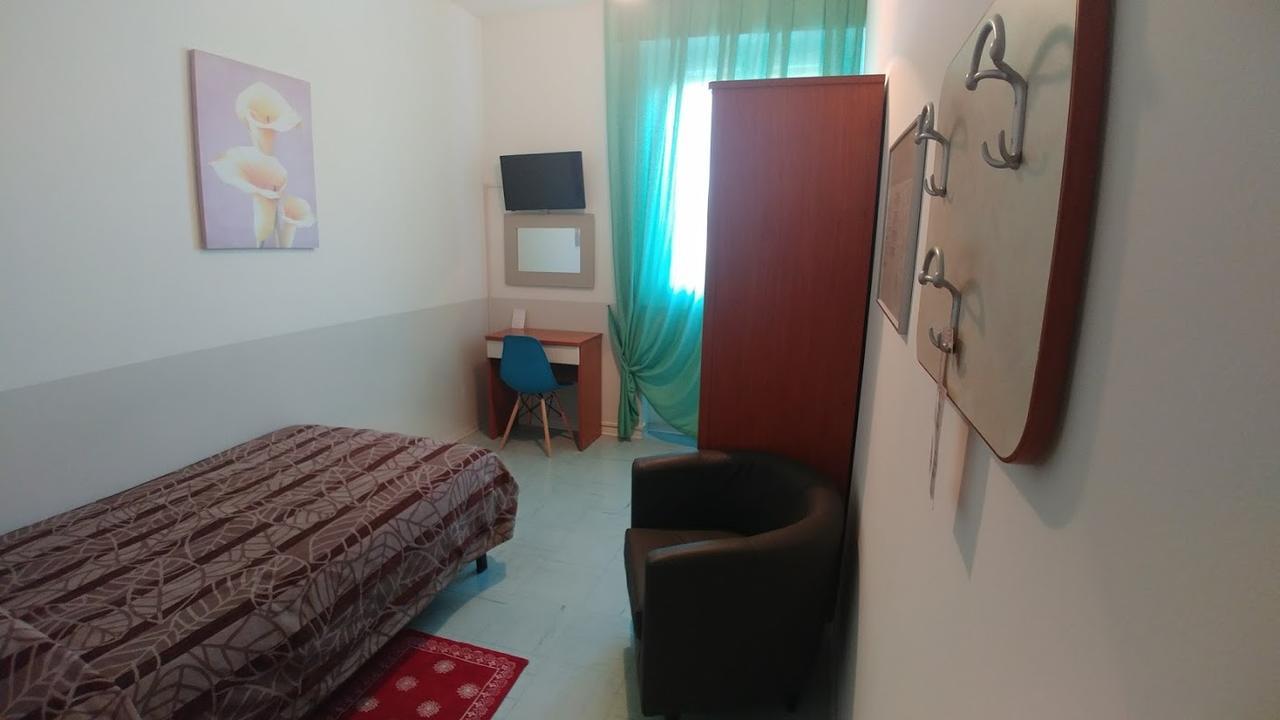 Hotel Marta Форли Экстерьер фото